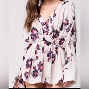 Free People Size XS Tuscan Dreams Tunic Long Sleeve Off White Purple Floral